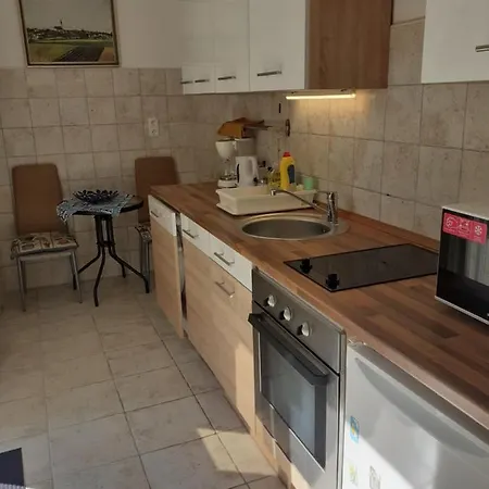 Rose Apartman * Balatonlelle
